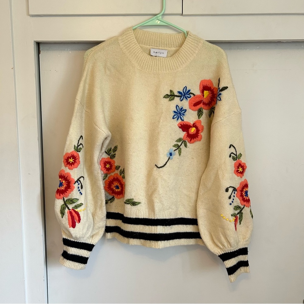 Embroidered Anthropologie Crew Neck Puff Sleeve Sweater